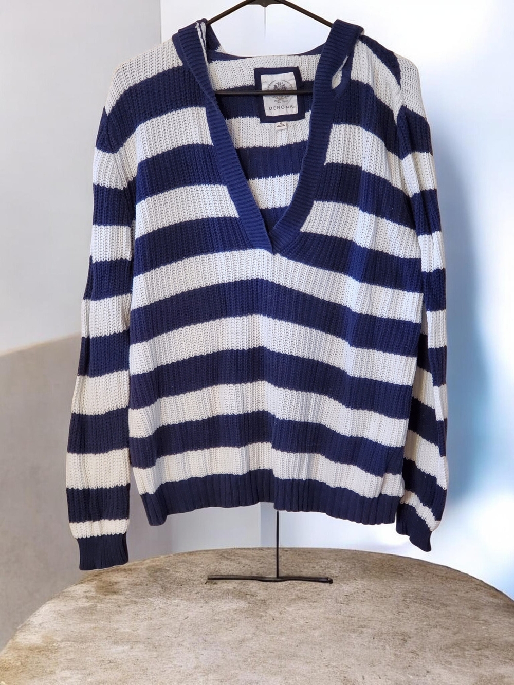 Merona 92% Cotton Striped Navy and White V-Neck Sweater - Women XL